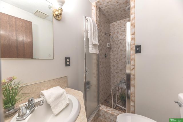 1705 GREGG Road, Bellevue, NE 68005