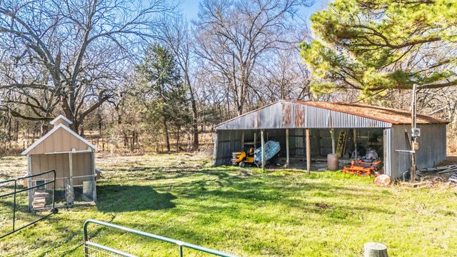 3879 County Road 4220, Commerce, TX 75428