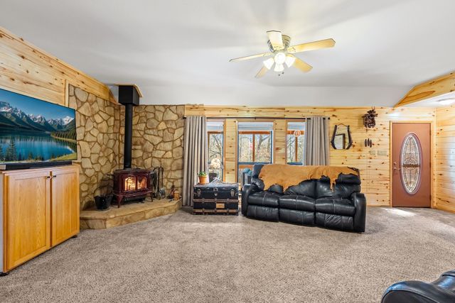 3879 County Road 4220, Commerce, TX 75428