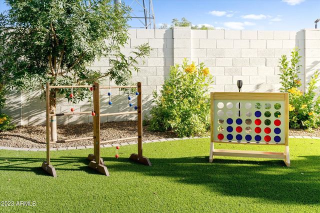 1027 W PERALTA Avenue, Mesa, AZ 85210