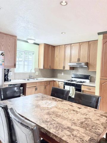 177 Mayfair Street, Oceanside, CA 92058