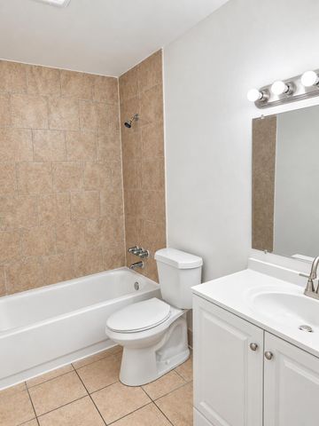 431 EXECUTIVE CENTER Drive 204, West Palm Beach, FL 33401
