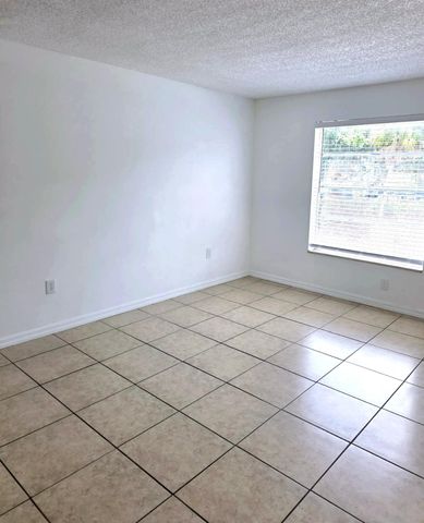 431 EXECUTIVE CENTER Drive 204, West Palm Beach, FL 33401