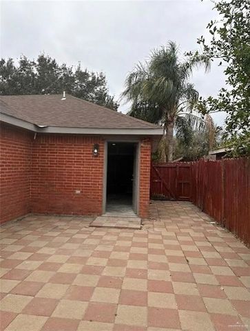 2924 N Brenda Street, Edinburg, TX 78541