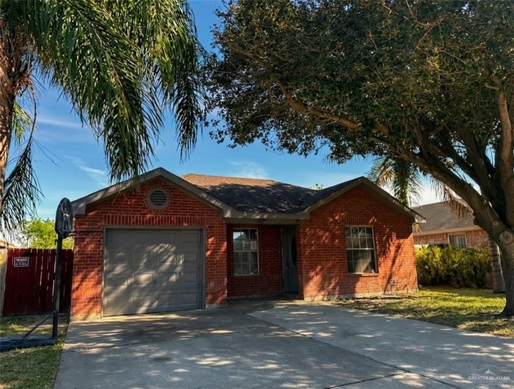 2924 N Brenda Street, Edinburg, TX 78541