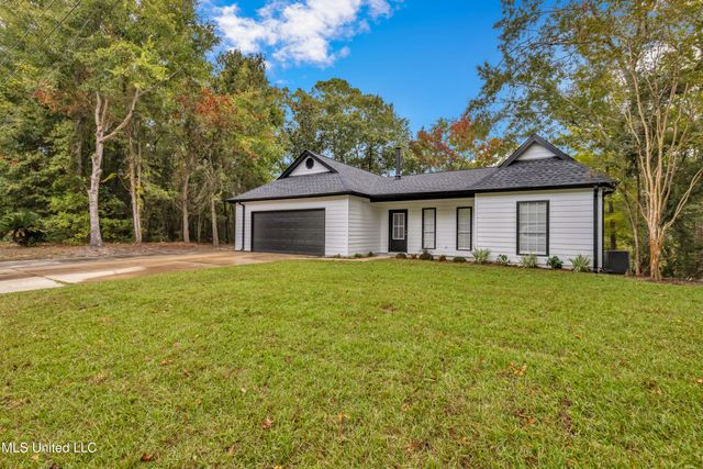 1528 Barracuda Drive, Gautier, MS 39553