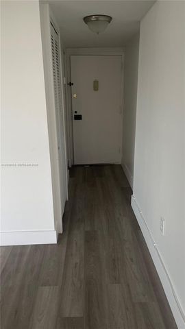 1440 Brickell Bay Dr 508, Miami, FL 33131