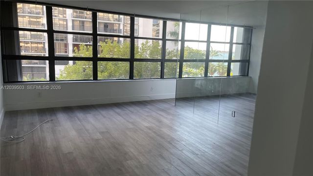 1440 Brickell Bay Dr 508, Miami, FL 33131