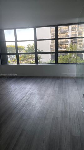 1440 Brickell Bay Dr 508, Miami, FL 33131