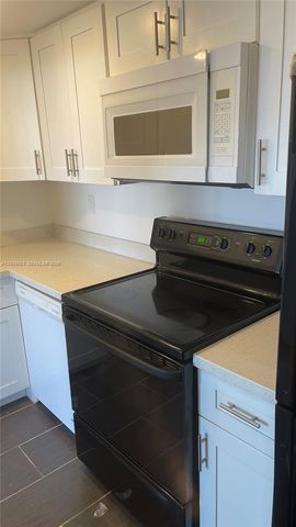 1440 Brickell Bay Dr 508, Miami, FL 33131