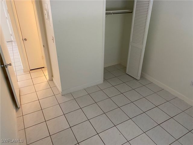 3325 Airport RD N R3, Naples, FL 34105