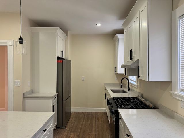 474 Talbot Ave 3, Boston, MA 02124