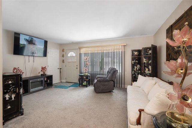 21510 Remick Drive, Clinton Township, MI 48036