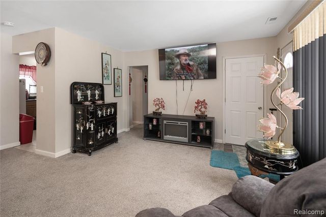 21510 Remick Drive, Clinton Township, MI 48036