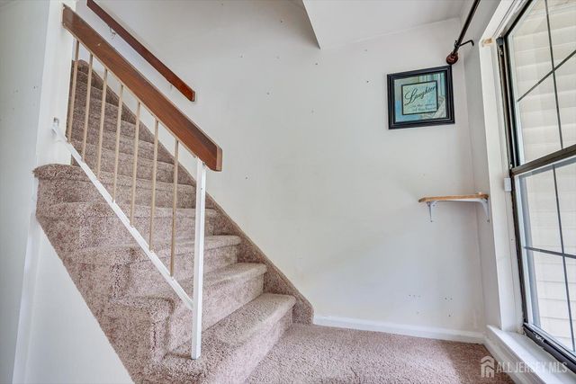 503 Timber Oaks Road, Edison, NJ 08820