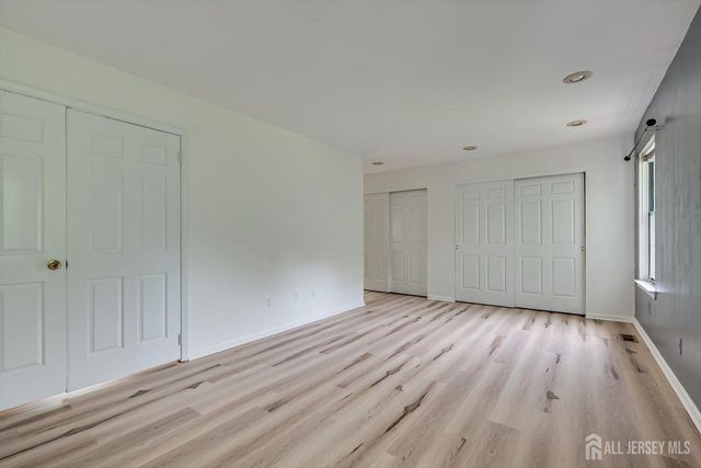 503 Timber Oaks Road, Edison, NJ 08820