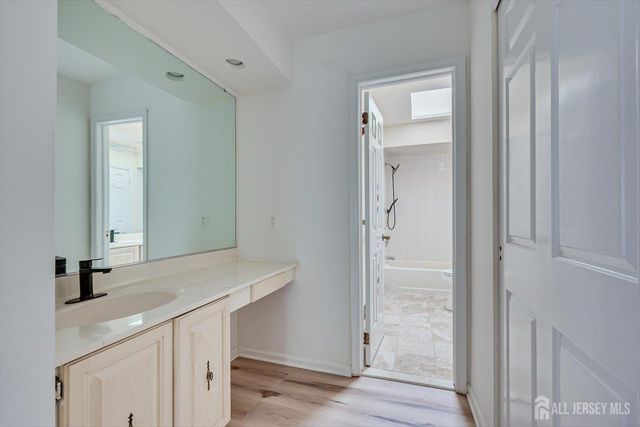 503 Timber Oaks Road, Edison, NJ 08820