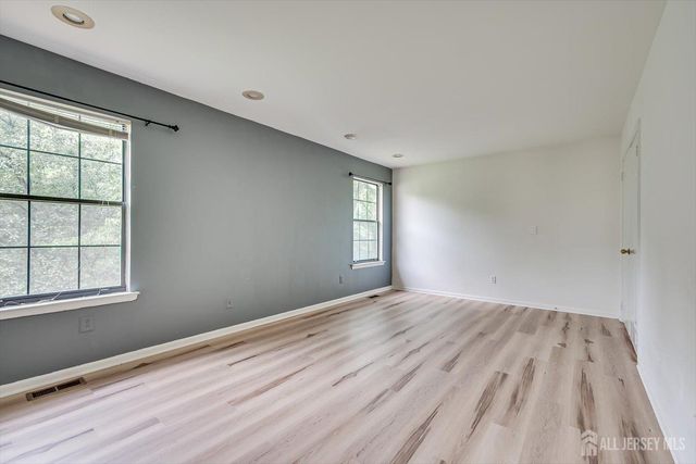 503 Timber Oaks Road, Edison, NJ 08820
