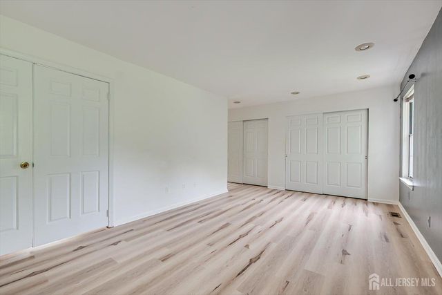 503 Timber Oaks Road, Edison, NJ 08820