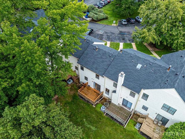 503 Timber Oaks Road, Edison, NJ 08820
