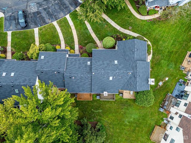 503 Timber Oaks Road, Edison, NJ 08820