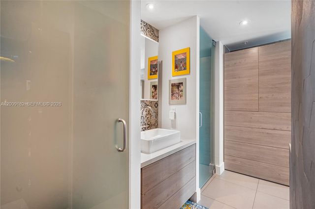 1040 Biscayne Blvd 3607, Miami, FL 33132