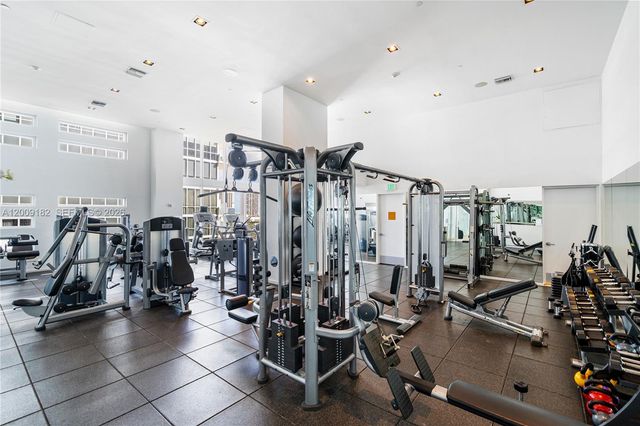 1040 Biscayne Blvd 3607, Miami, FL 33132