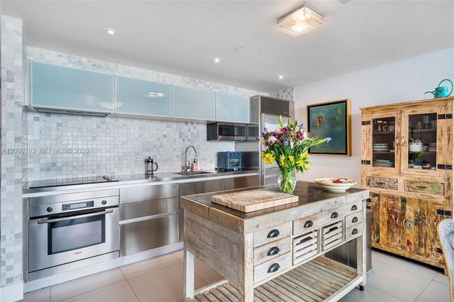 1040 Biscayne Blvd 3607, Miami, FL 33132