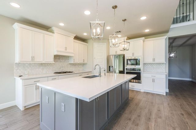 4913 Mulberry Shrubs Lane, Manvel, TX 77578