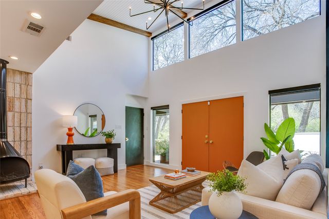 406 S Ravinia Drive, Dallas, TX 75211