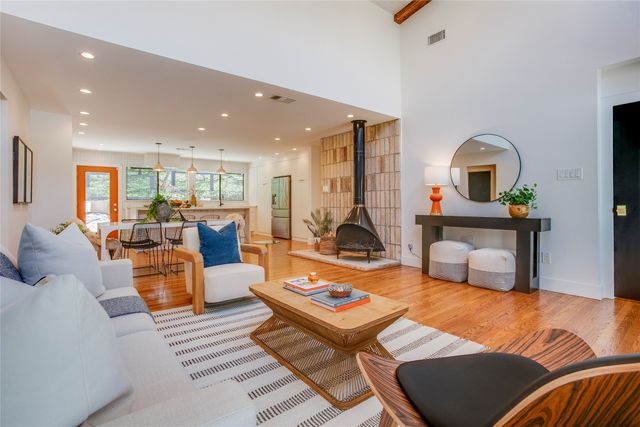 406 S Ravinia Drive, Dallas, TX 75211