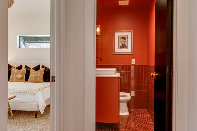 406 S Ravinia Drive, Dallas, TX 75211