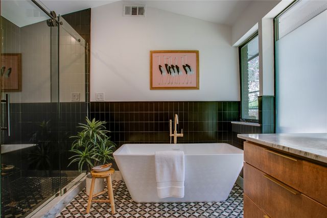 406 S Ravinia Drive, Dallas, TX 75211