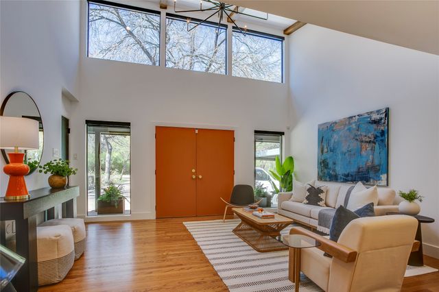 406 S Ravinia Drive, Dallas, TX 75211