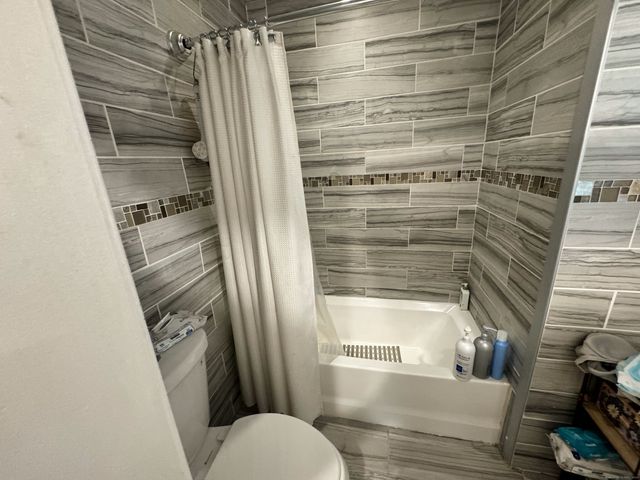 170 Hunter Drive, West Hartford, CT 06107