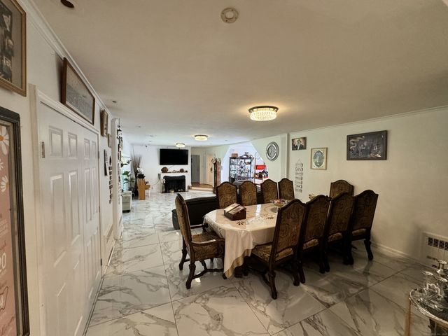 170 Hunter Drive, West Hartford, CT 06107