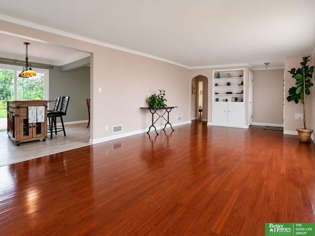 4264 Drexel Street, Omaha, NE 68107