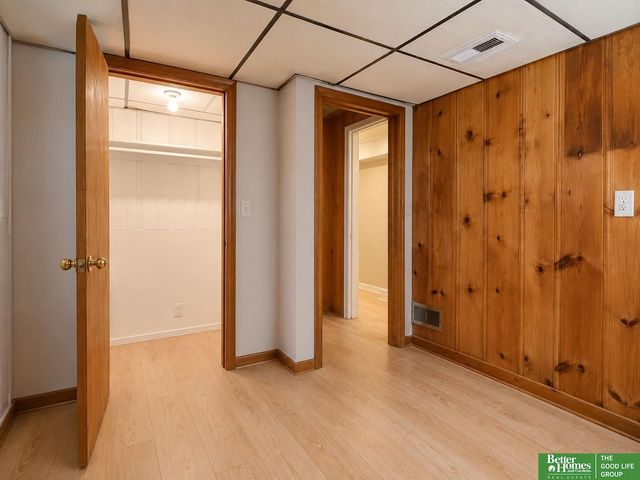 4264 Drexel Street, Omaha, NE 68107