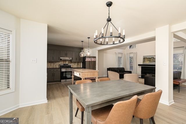 305 Mariner Circle, Woodstock, GA 30189