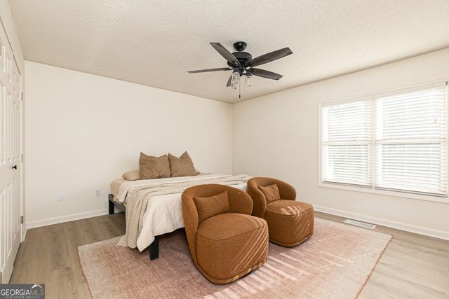 305 Mariner Circle, Woodstock, GA 30189