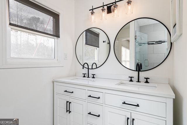 305 Mariner Circle, Woodstock, GA 30189