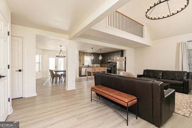 305 Mariner Circle, Woodstock, GA 30189