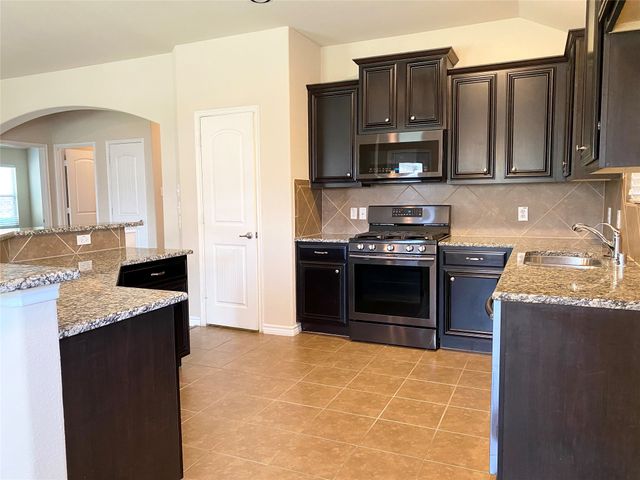 848 Lake Forest Trail, Little Elm, TX 75068