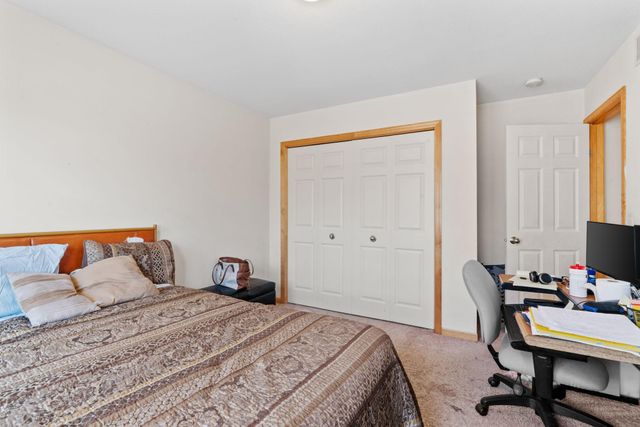 1883 Garden Way, Saint Paul, MN 55119