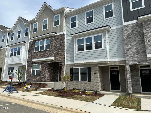 719 Lucky Clover Way, Fuquay Varina, NC 27526