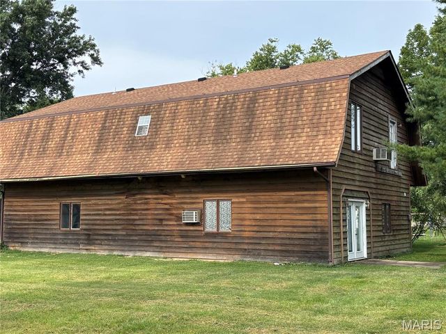 518 W Harris Avenue A-D, Greenville, IL 62246