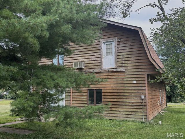 518 W Harris Avenue A-D, Greenville, IL 62246