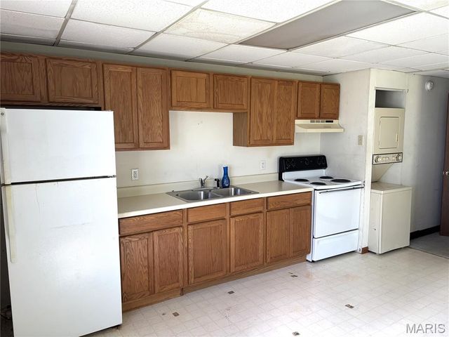 518 W Harris Avenue A-D, Greenville, IL 62246