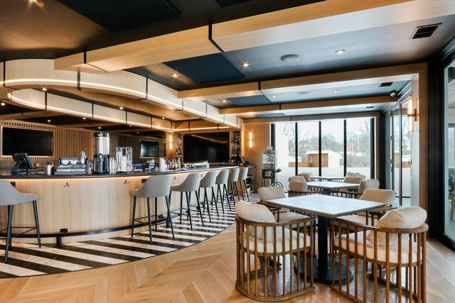 1460 Geneva Club DRIVE, Lake Geneva, WI 53147