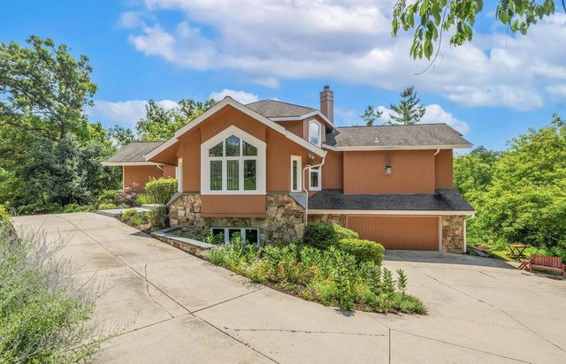 1460 Geneva Club DRIVE, Lake Geneva, WI 53147